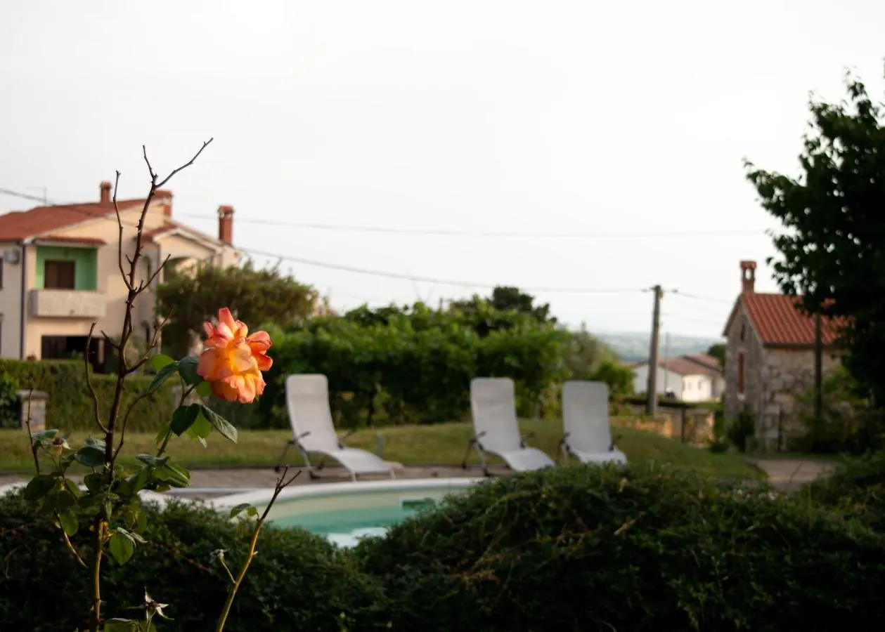 Apartment Laetitia Kaštelir